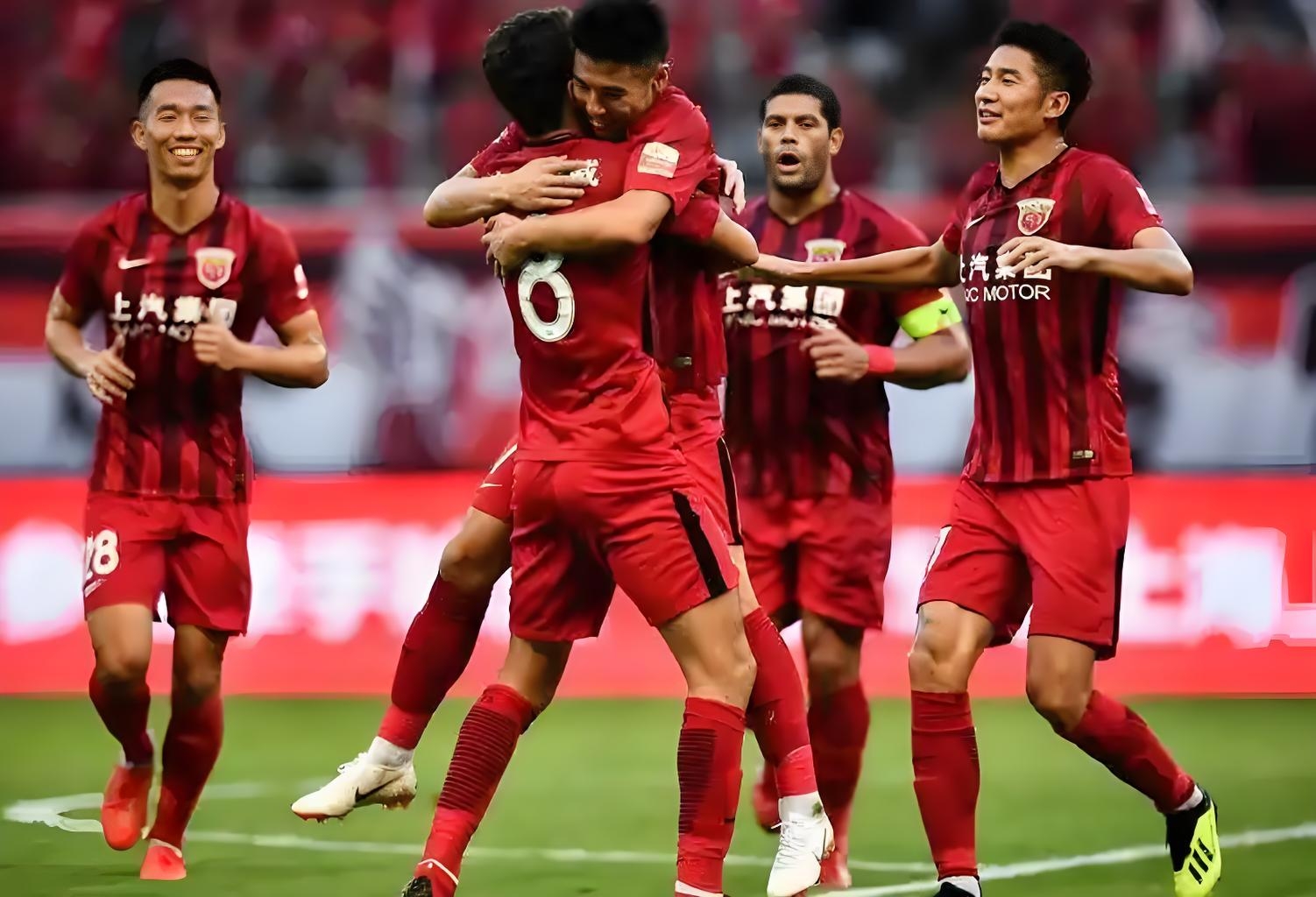 集结日全明星赛焦点战；上海海港防线松动；赛场秩序良好；细节决定成败